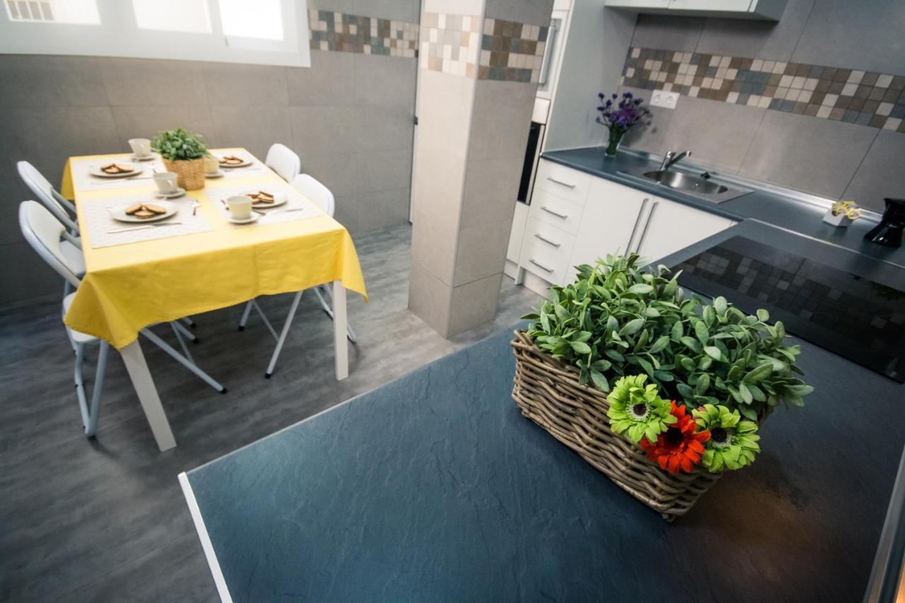 Holidays2Malaga Heredia 3 Bedroom Opposite Malaga Port Dış mekan fotoğraf