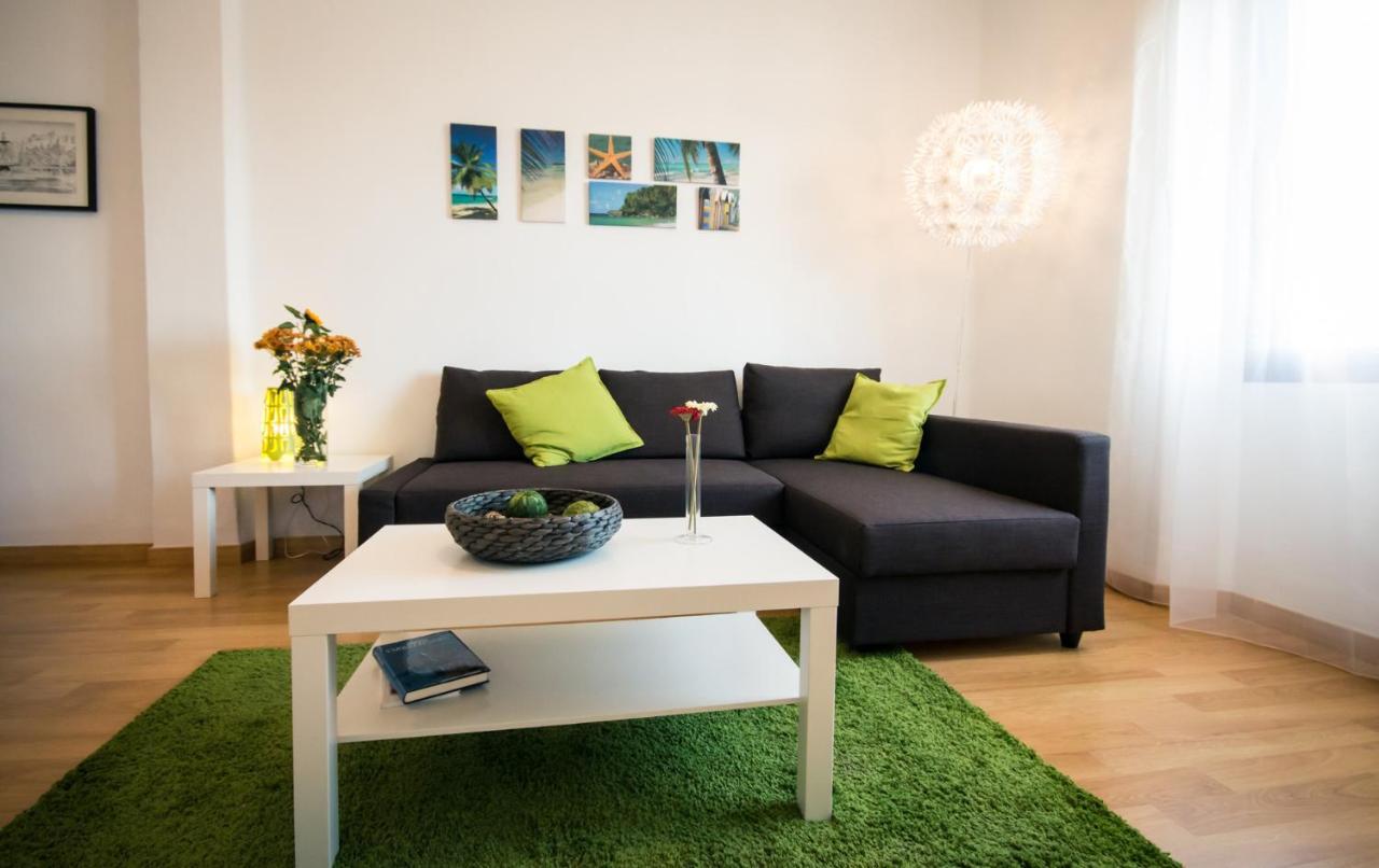 Holidays2Malaga Heredia 3 Bedroom Opposite Malaga Port Dış mekan fotoğraf